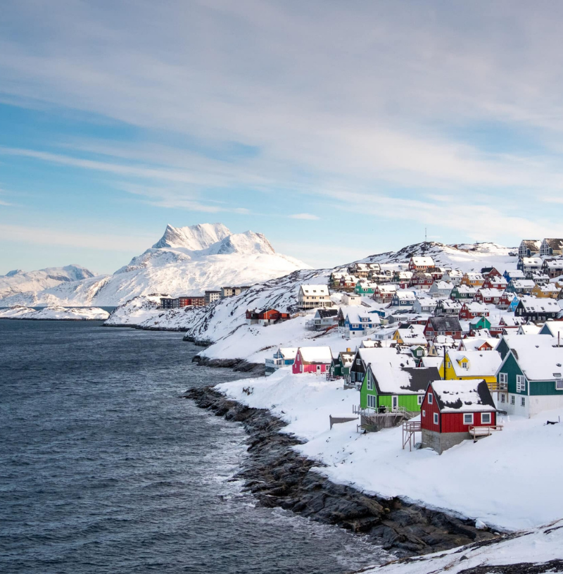 Nuuk myggedalen with sermitsiaq in background